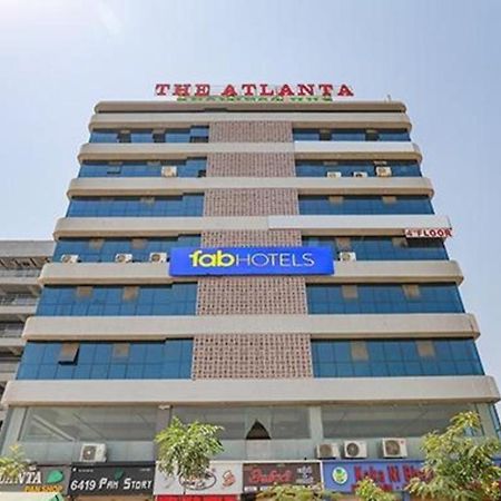 אחמדאבאד Fabhotel The Heaven מראה חיצוני תמונה