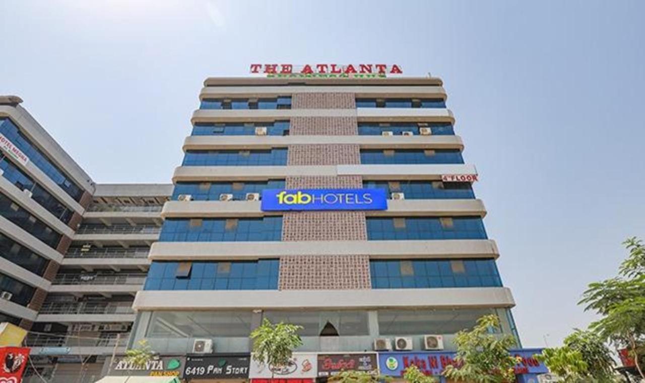 אחמדאבאד Fabhotel The Heaven מראה חיצוני תמונה