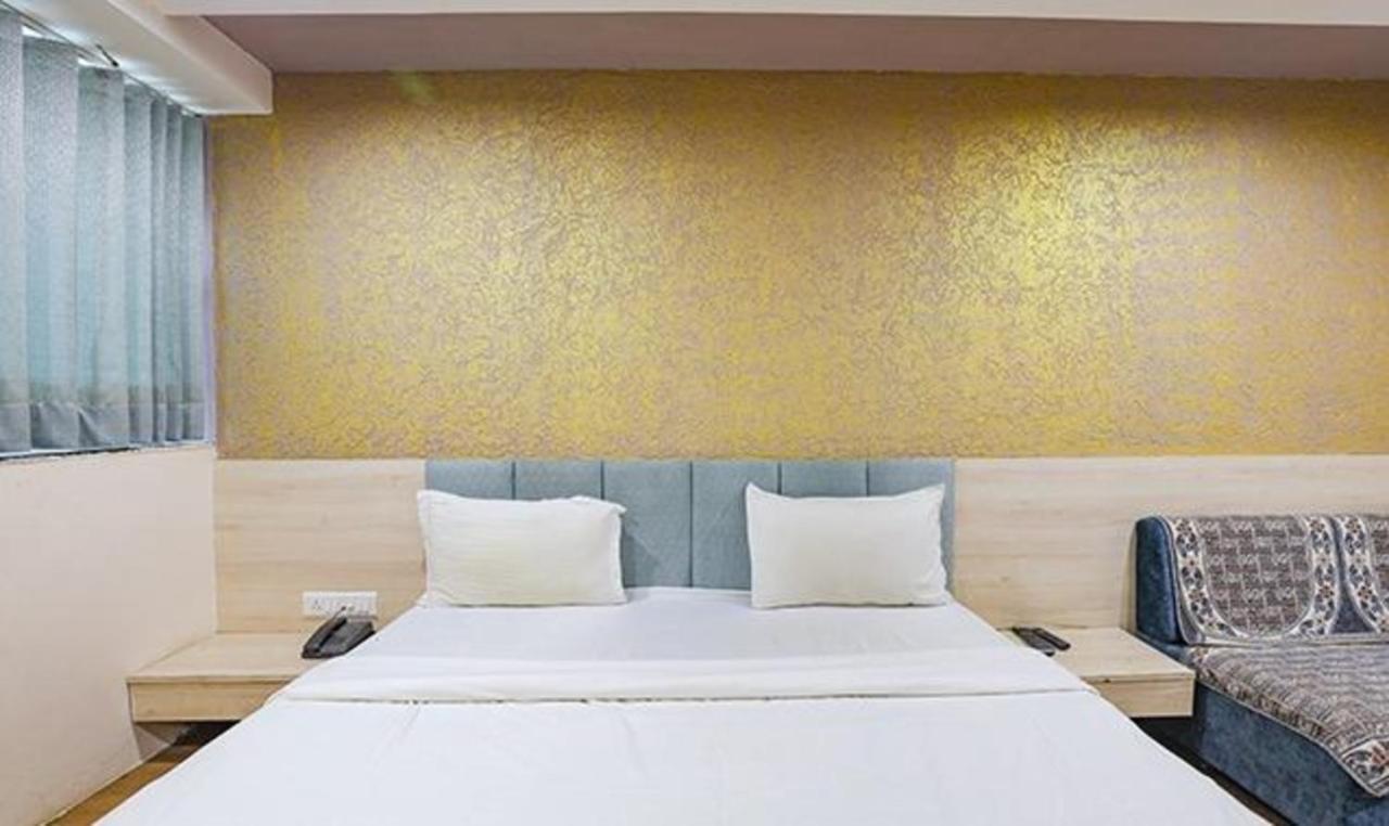 אחמדאבאד Fabhotel The Heaven מראה חיצוני תמונה
